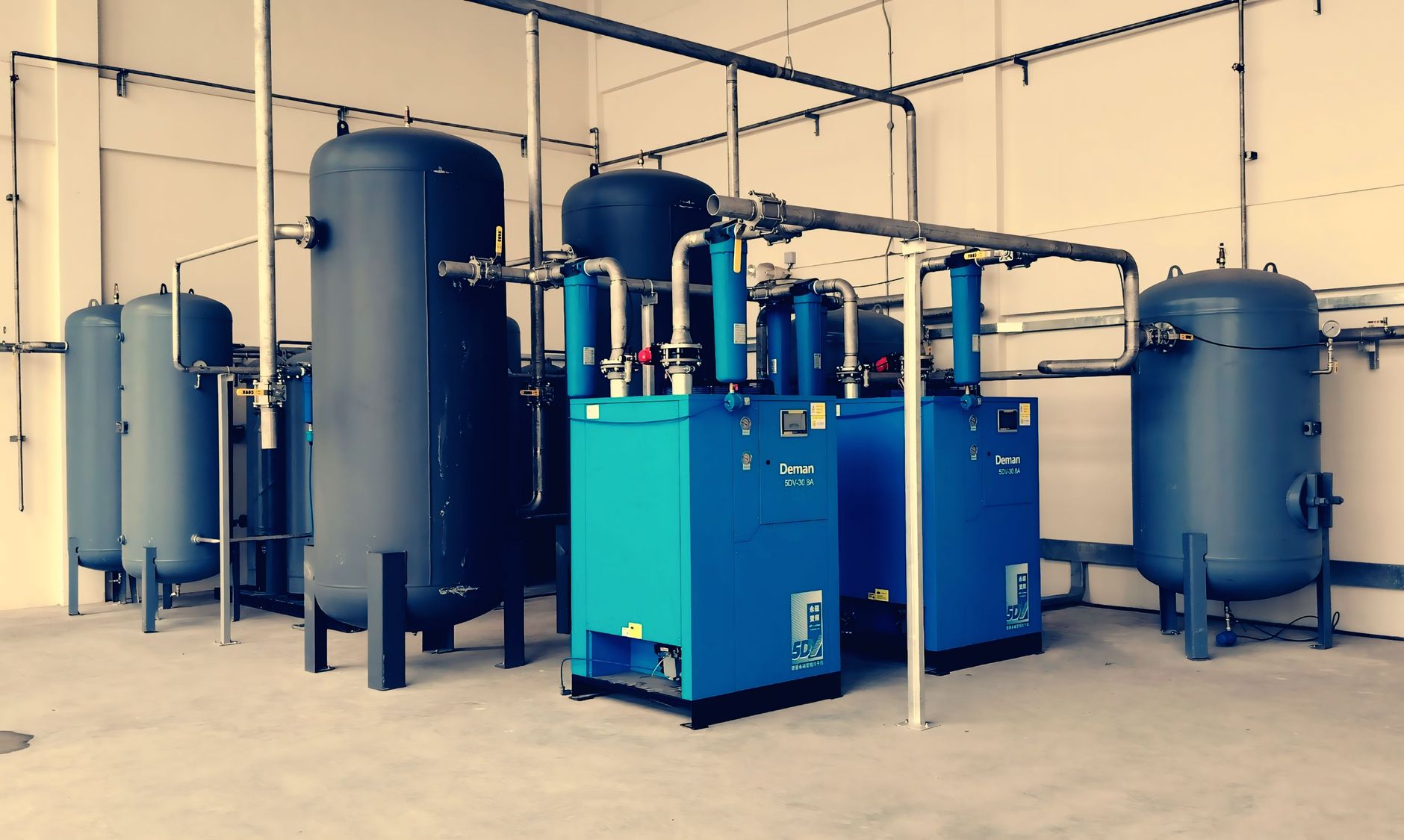 Heavy-Duty Ozone Generator for Industrial Cleaning and Decontamination