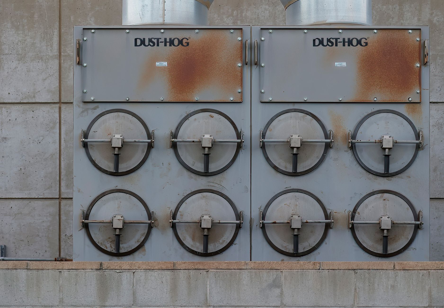 Ionizer for Dust and Allergen Removal in Residential and Commercial Buildings