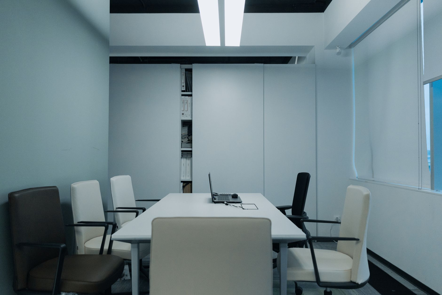 Negatively Charged Ion Emitter for Office Environments and Workplaces
